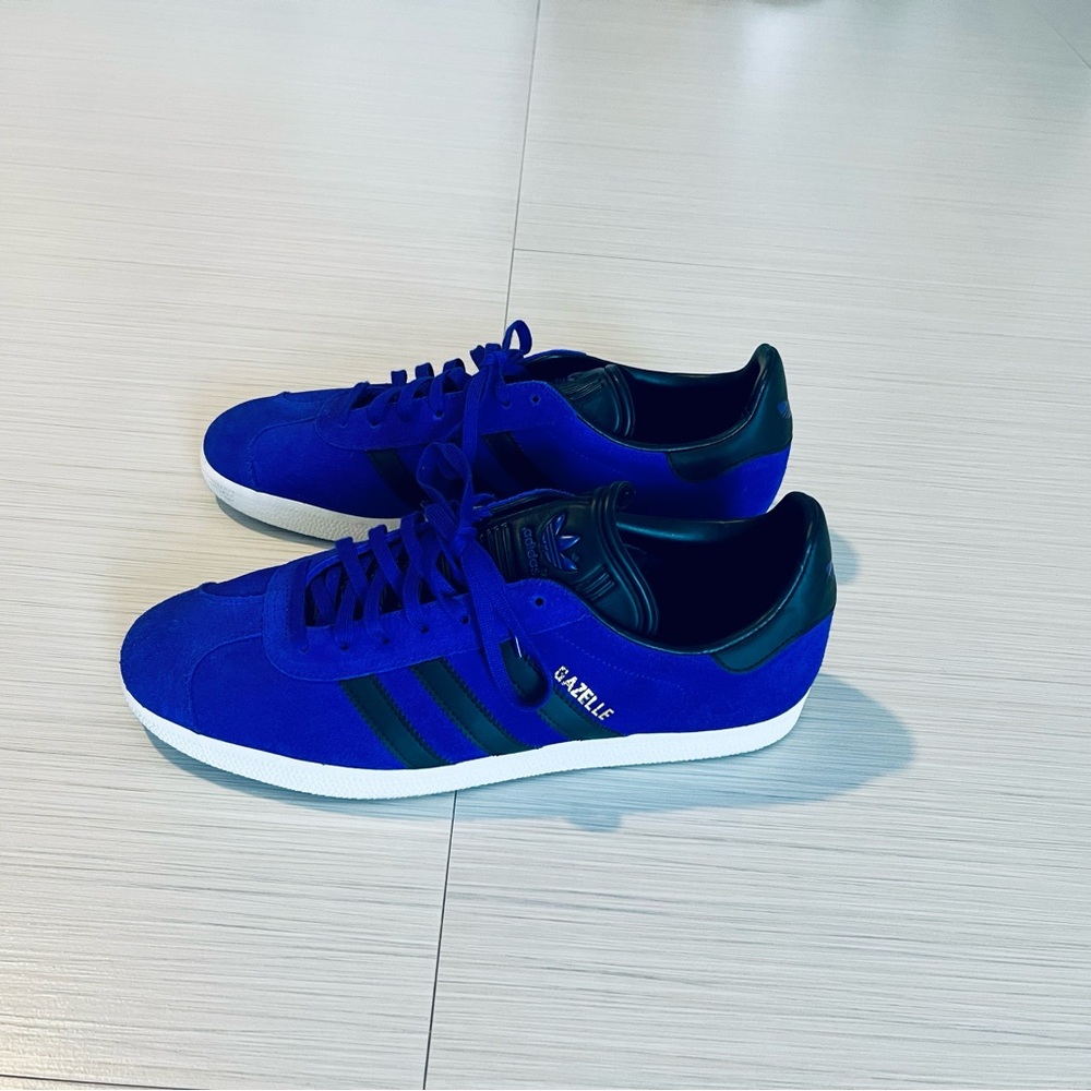 Suede sneakers